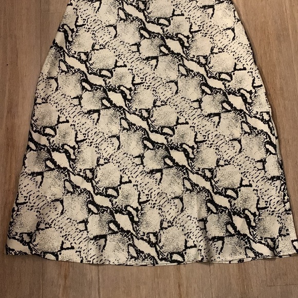 Dance & Marvel satin Maxi/ Long skirt python print with elastic band size S - Picture 13 of 16